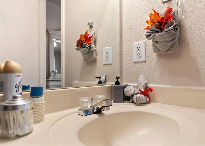 2b1b Mins From Ft Hood & Town Apartment *