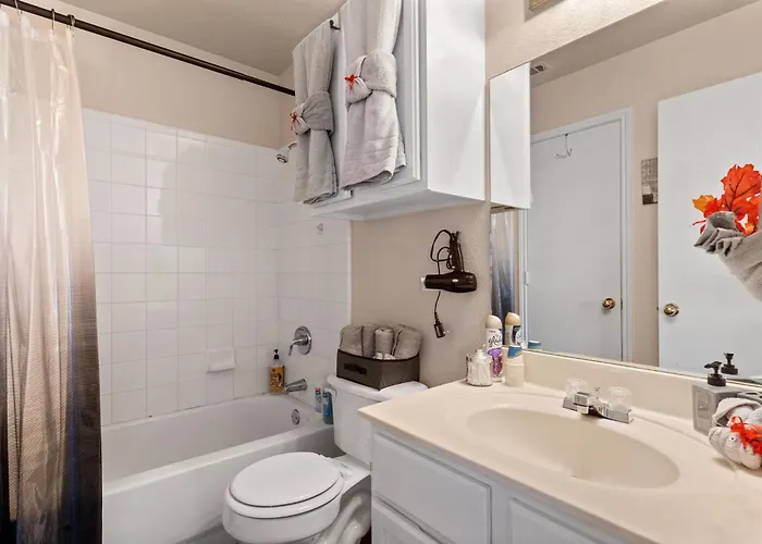 2b1b Mins From Ft Hood & Town Apartment *